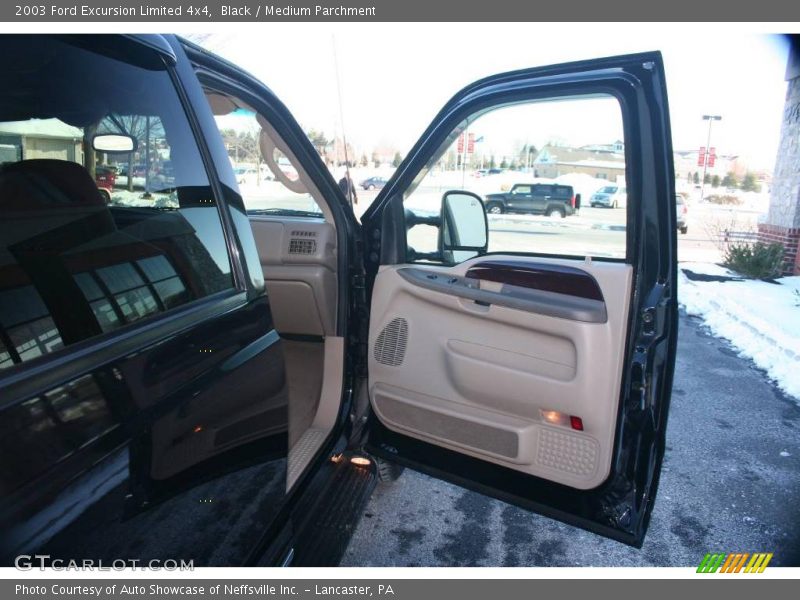 Black / Medium Parchment 2003 Ford Excursion Limited 4x4