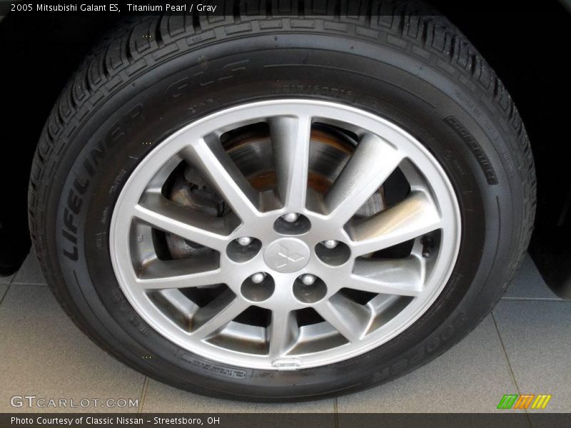 Titanium Pearl / Gray 2005 Mitsubishi Galant ES