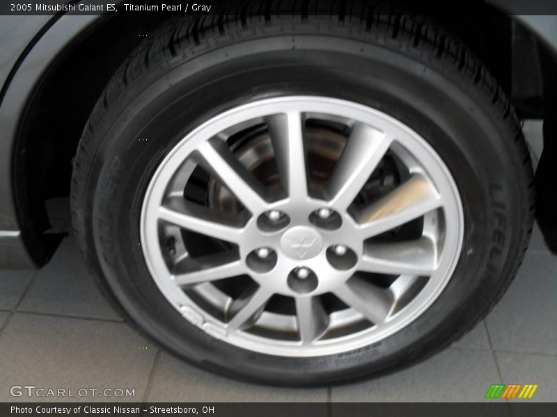 Titanium Pearl / Gray 2005 Mitsubishi Galant ES
