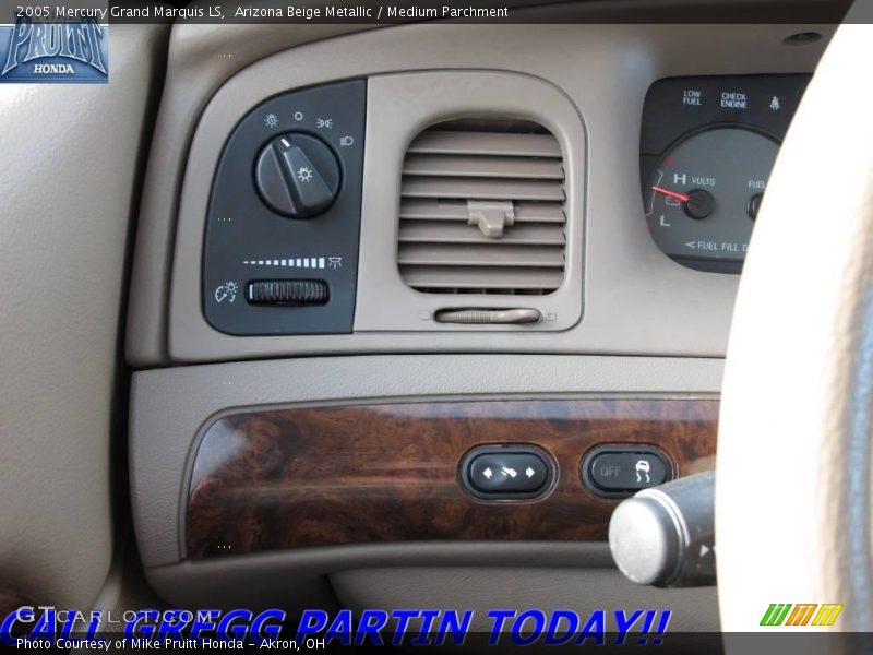 Arizona Beige Metallic / Medium Parchment 2005 Mercury Grand Marquis LS