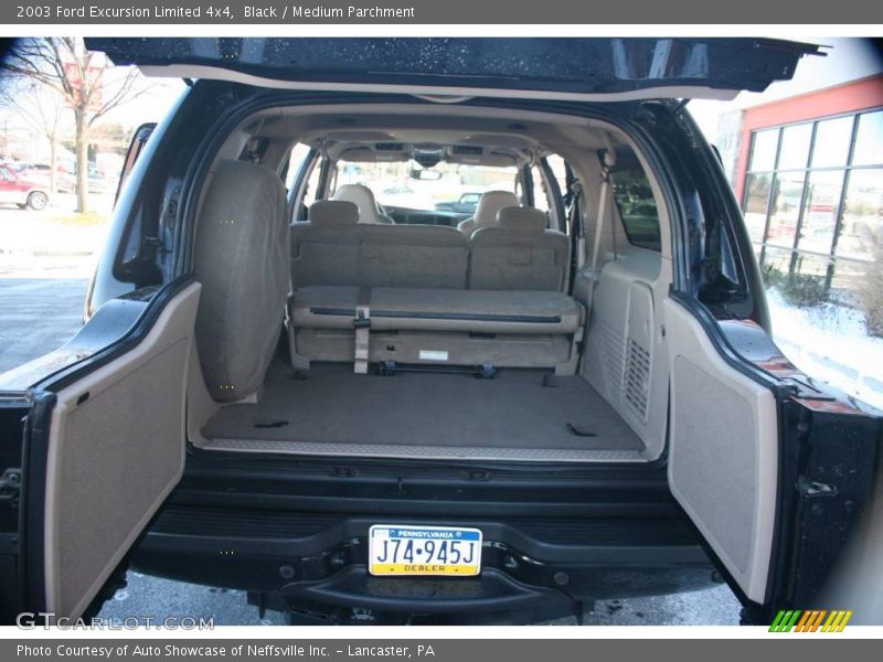 Black / Medium Parchment 2003 Ford Excursion Limited 4x4