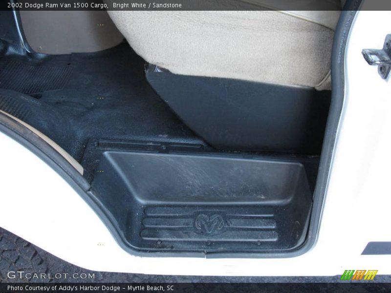 Bright White / Sandstone 2002 Dodge Ram Van 1500 Cargo