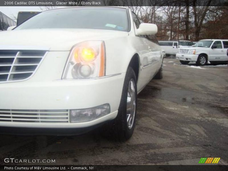 Glacier White / Ebony Black 2006 Cadillac DTS Limousine