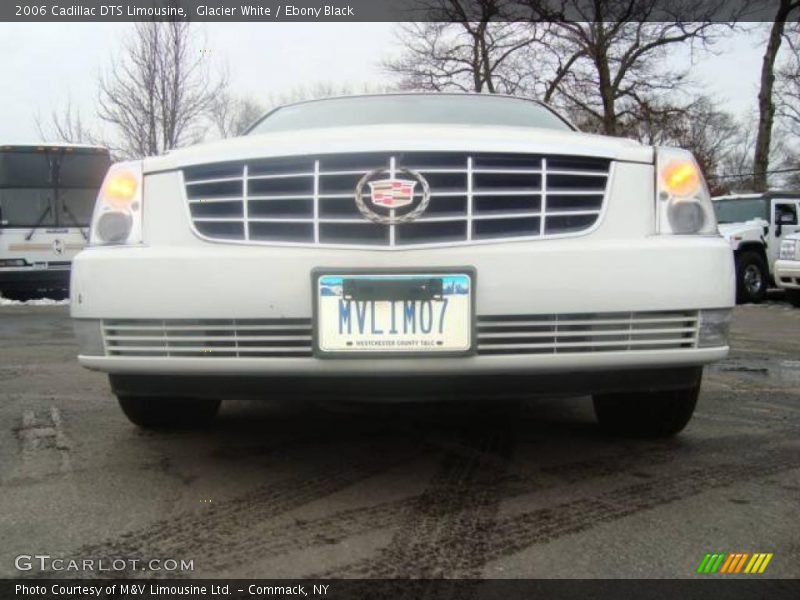 Glacier White / Ebony Black 2006 Cadillac DTS Limousine