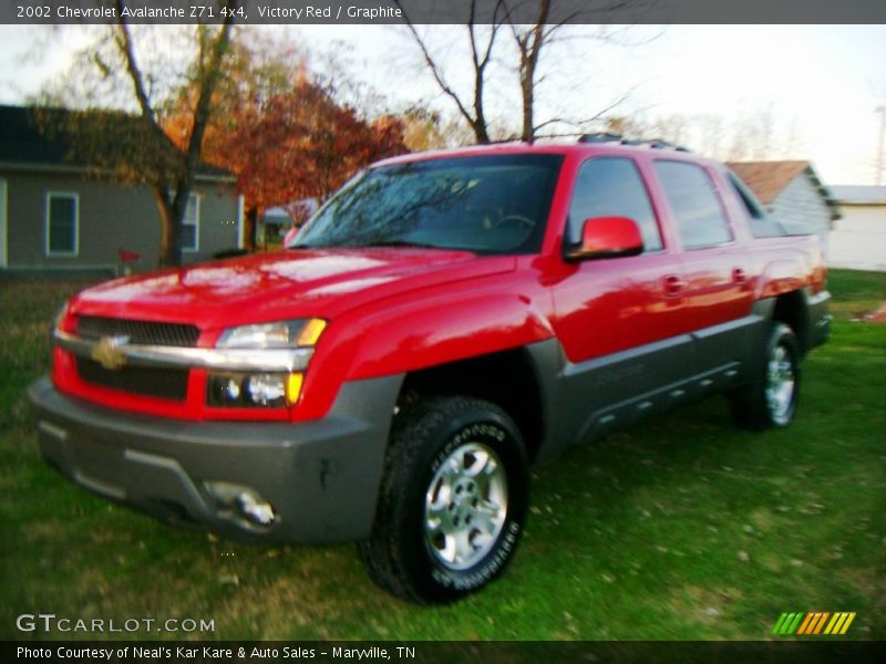 Victory Red / Graphite 2002 Chevrolet Avalanche Z71 4x4