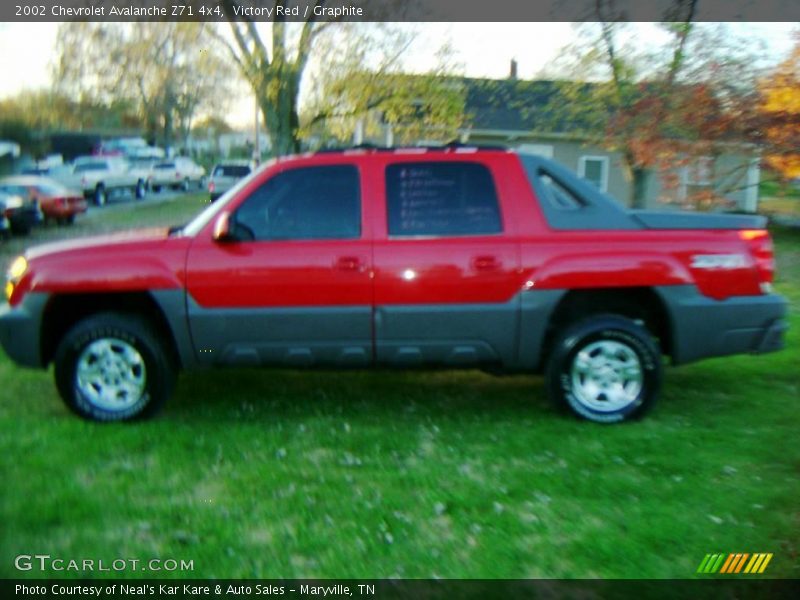Victory Red / Graphite 2002 Chevrolet Avalanche Z71 4x4