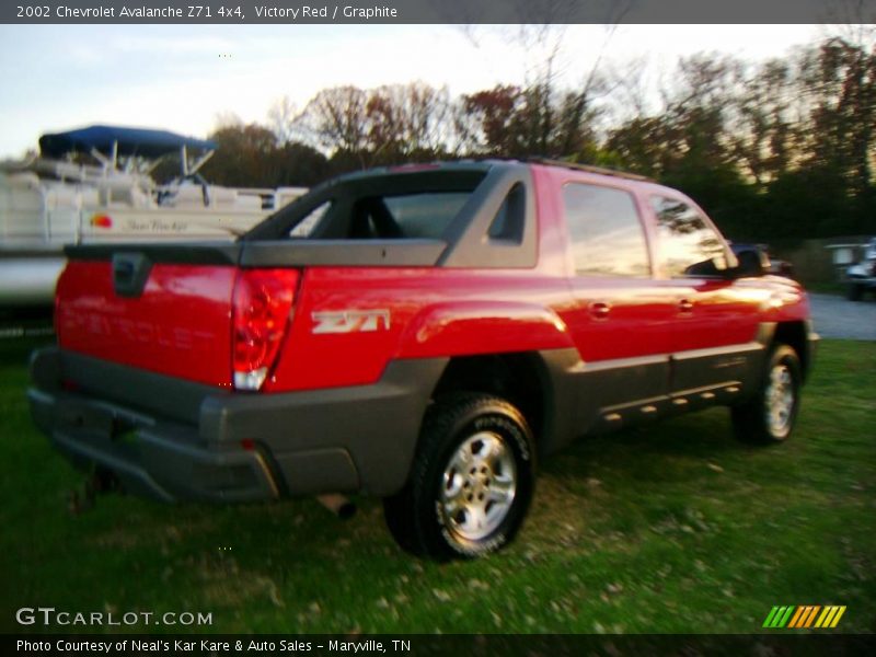 Victory Red / Graphite 2002 Chevrolet Avalanche Z71 4x4