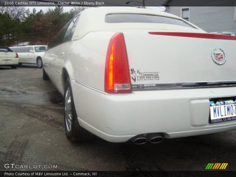 Glacier White / Ebony Black 2006 Cadillac DTS Limousine