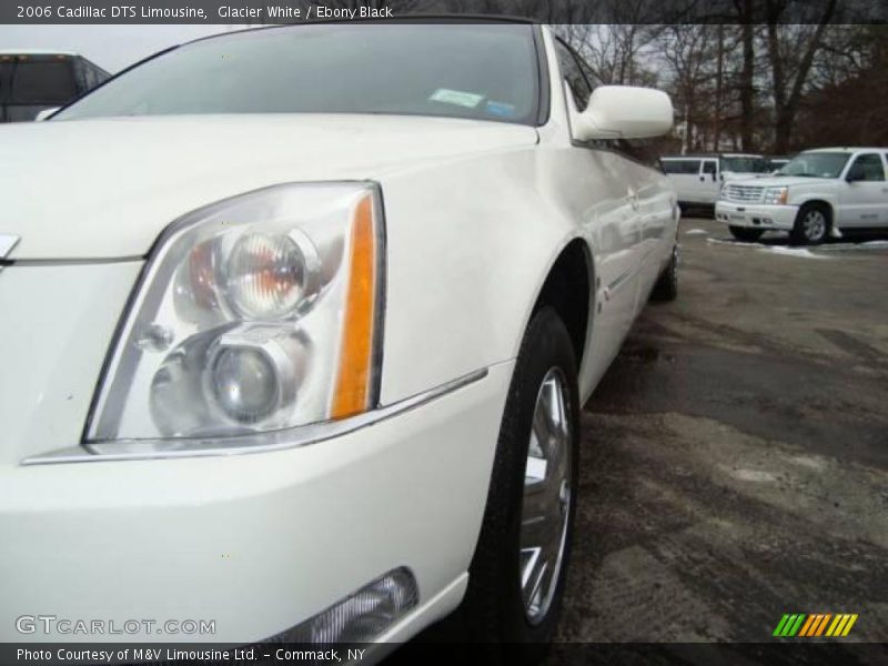 Glacier White / Ebony Black 2006 Cadillac DTS Limousine