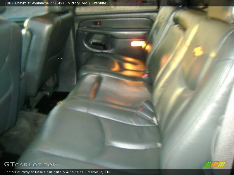 Victory Red / Graphite 2002 Chevrolet Avalanche Z71 4x4