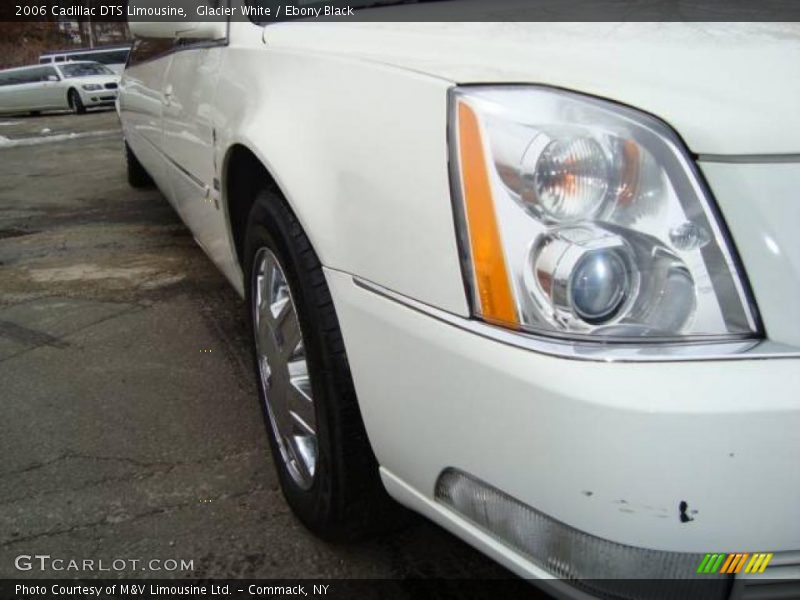 Glacier White / Ebony Black 2006 Cadillac DTS Limousine