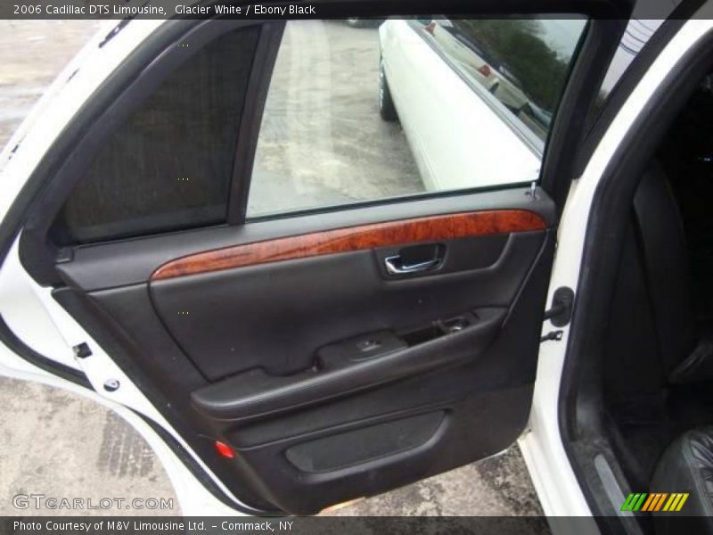 Glacier White / Ebony Black 2006 Cadillac DTS Limousine