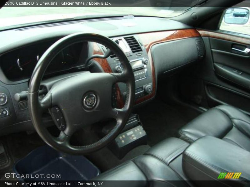 Glacier White / Ebony Black 2006 Cadillac DTS Limousine