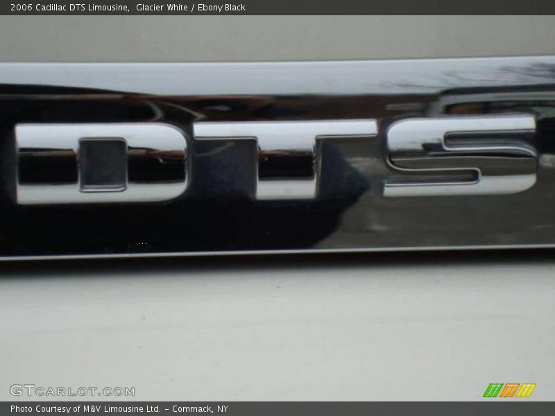 Glacier White / Ebony Black 2006 Cadillac DTS Limousine