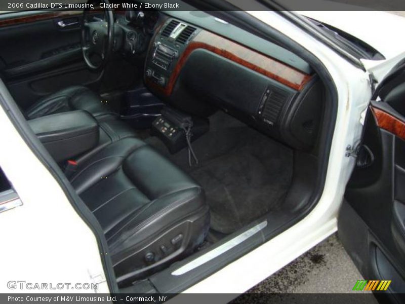 Glacier White / Ebony Black 2006 Cadillac DTS Limousine