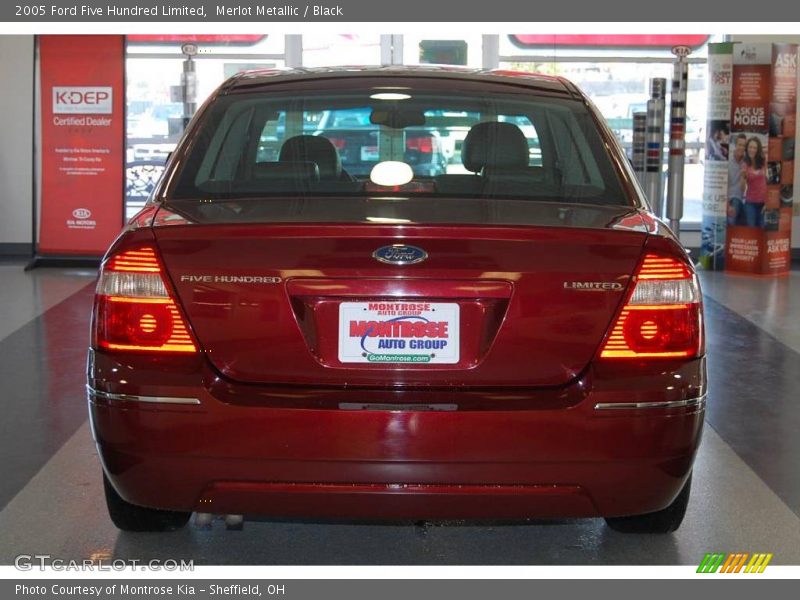 Merlot Metallic / Black 2005 Ford Five Hundred Limited