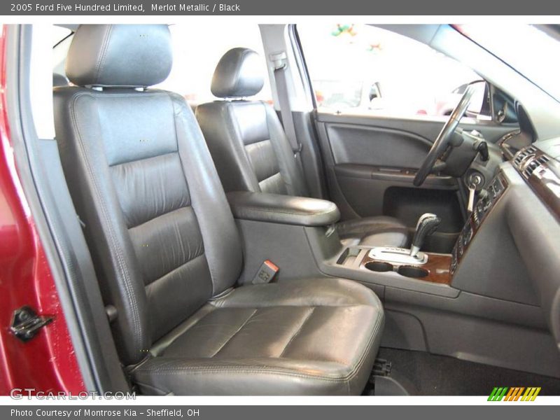 Merlot Metallic / Black 2005 Ford Five Hundred Limited