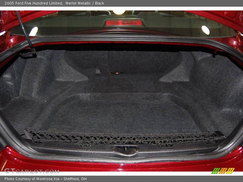 Merlot Metallic / Black 2005 Ford Five Hundred Limited