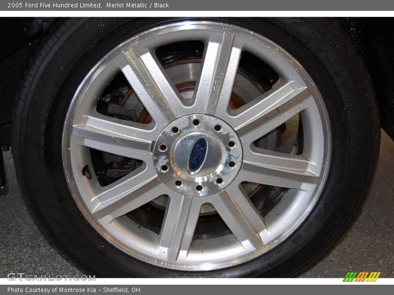 Merlot Metallic / Black 2005 Ford Five Hundred Limited