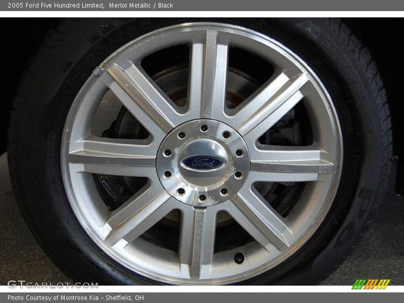 Merlot Metallic / Black 2005 Ford Five Hundred Limited