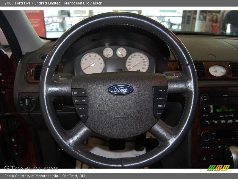 Merlot Metallic / Black 2005 Ford Five Hundred Limited