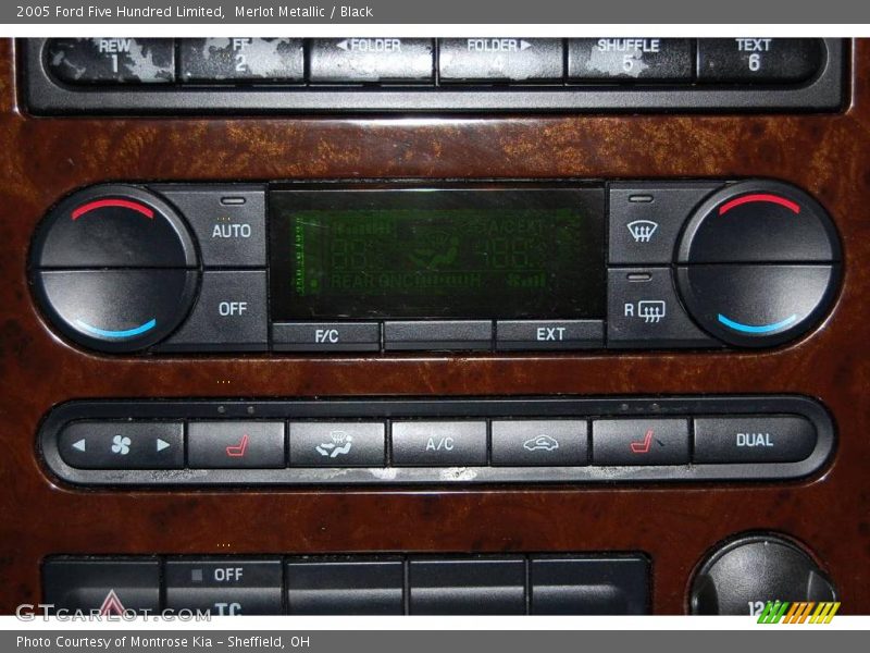 Merlot Metallic / Black 2005 Ford Five Hundred Limited