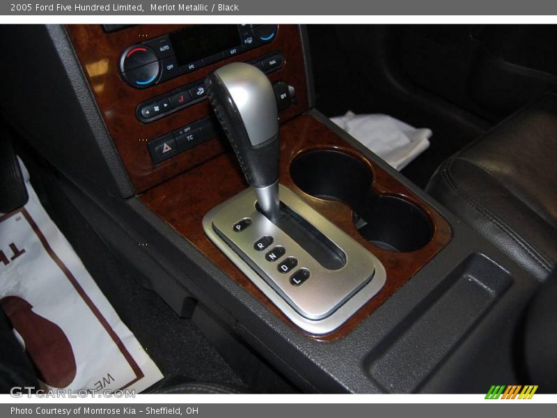 Merlot Metallic / Black 2005 Ford Five Hundred Limited