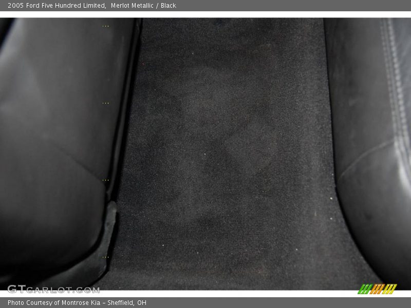 Merlot Metallic / Black 2005 Ford Five Hundred Limited