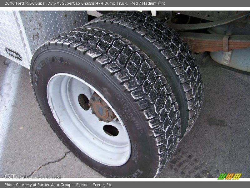 Red / Medium Flint 2006 Ford F550 Super Duty XL SuperCab Chassis 4x4 Dump Truck