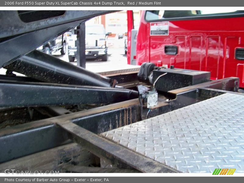 Red / Medium Flint 2006 Ford F550 Super Duty XL SuperCab Chassis 4x4 Dump Truck