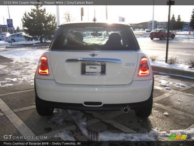 Pepper White / Grey/Carbon Black 2010 Mini Cooper Hardtop