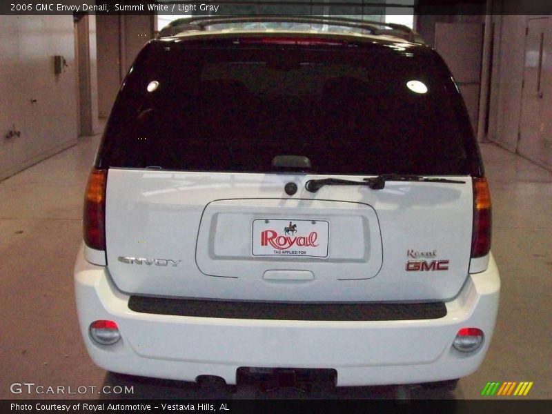 Summit White / Light Gray 2006 GMC Envoy Denali