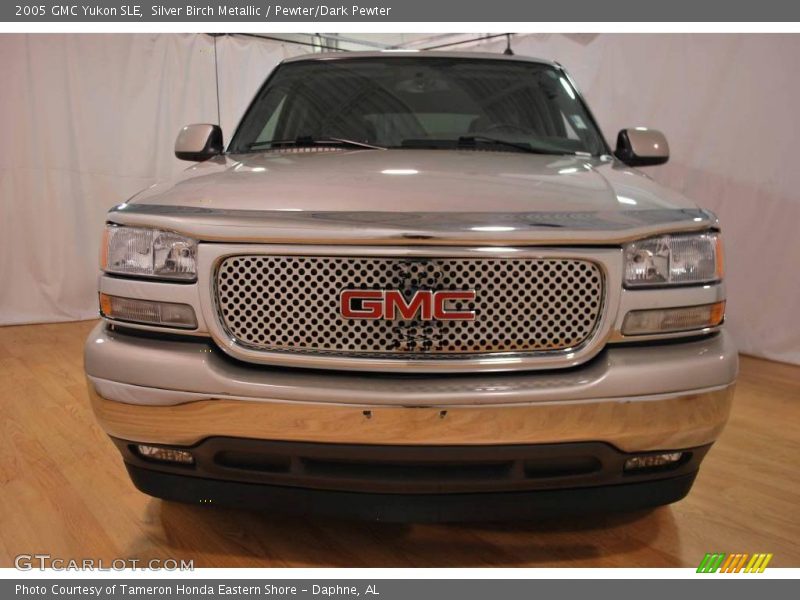 Silver Birch Metallic / Pewter/Dark Pewter 2005 GMC Yukon SLE
