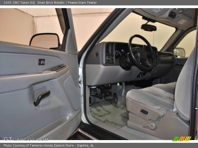 Silver Birch Metallic / Pewter/Dark Pewter 2005 GMC Yukon SLE