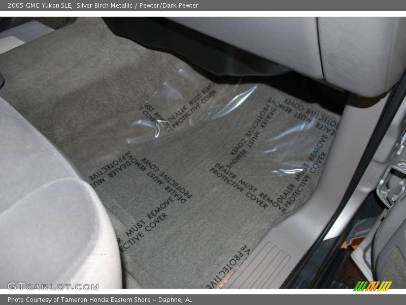 Silver Birch Metallic / Pewter/Dark Pewter 2005 GMC Yukon SLE