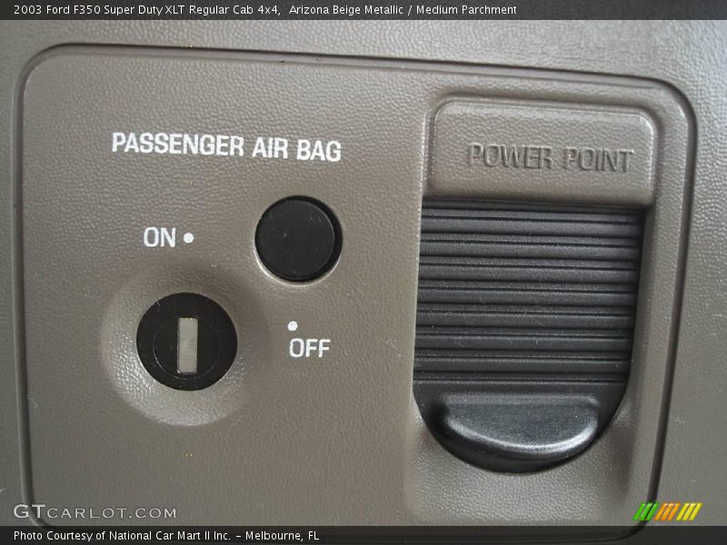 Arizona Beige Metallic / Medium Parchment 2003 Ford F350 Super Duty XLT Regular Cab 4x4