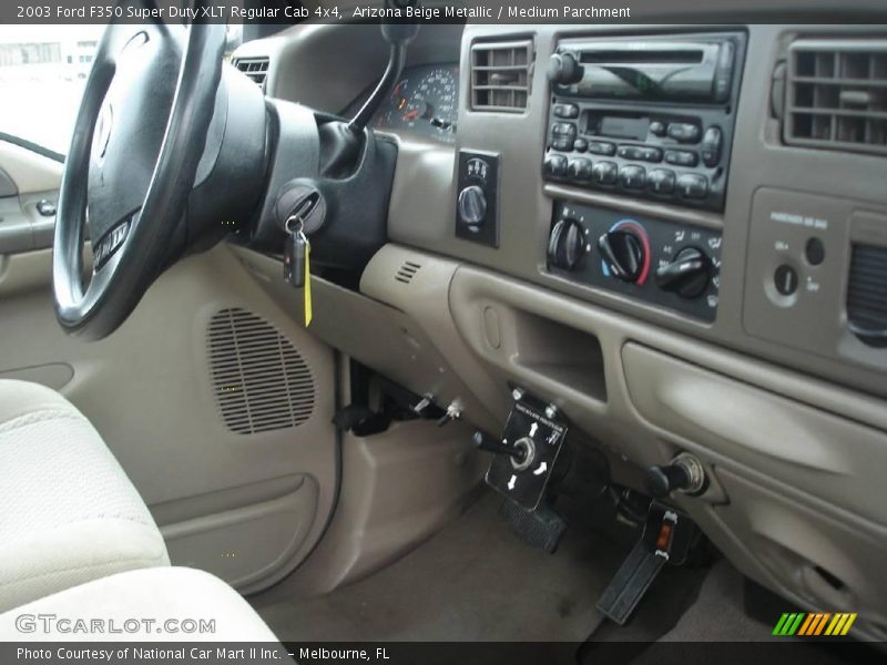 Arizona Beige Metallic / Medium Parchment 2003 Ford F350 Super Duty XLT Regular Cab 4x4