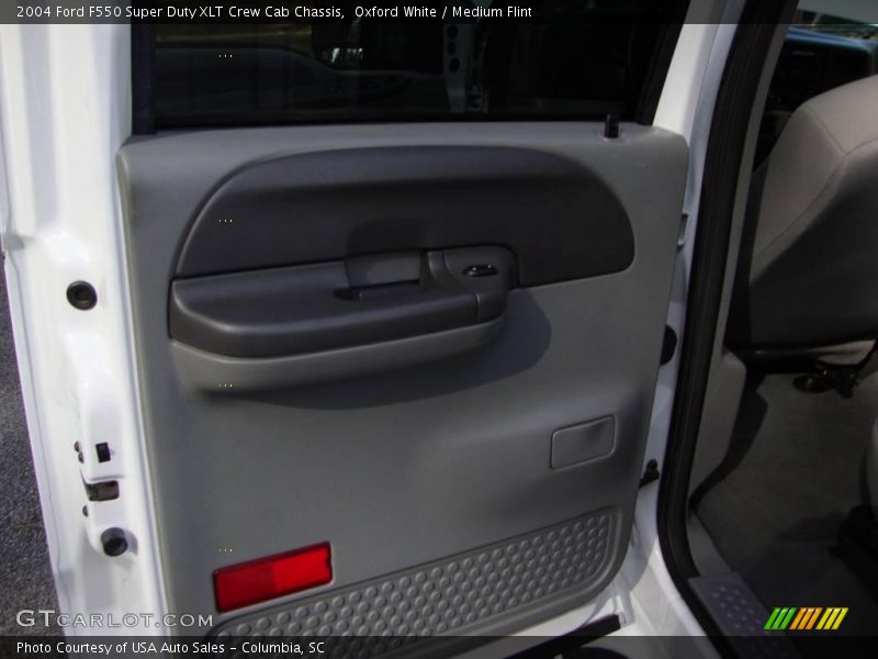 Oxford White / Medium Flint 2004 Ford F550 Super Duty XLT Crew Cab Chassis