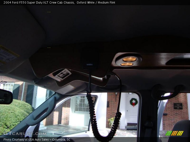 Oxford White / Medium Flint 2004 Ford F550 Super Duty XLT Crew Cab Chassis