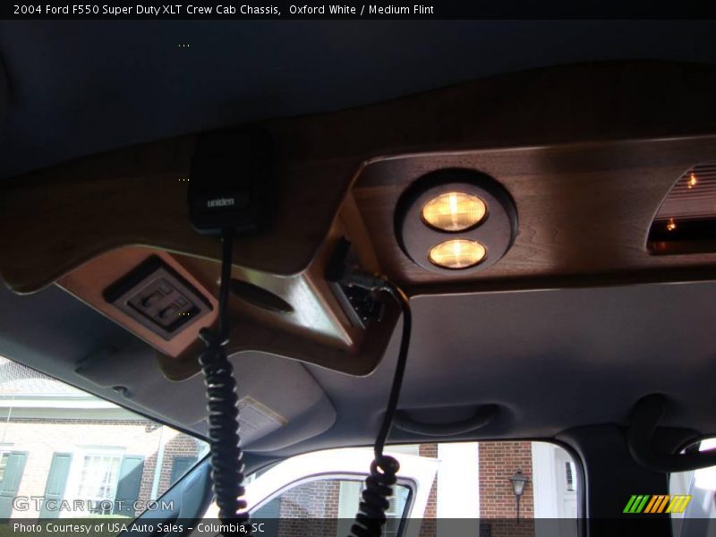 Oxford White / Medium Flint 2004 Ford F550 Super Duty XLT Crew Cab Chassis