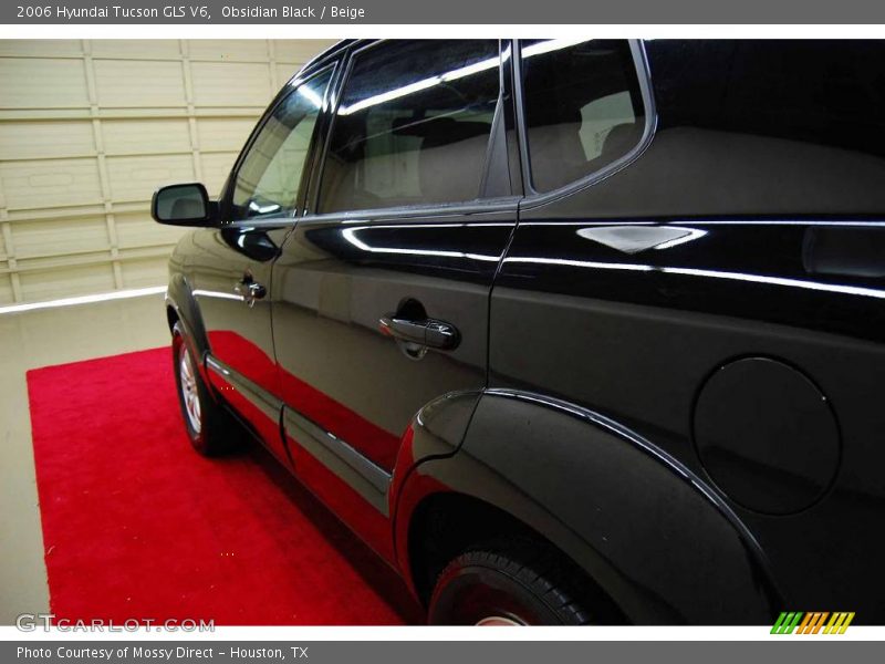 Obsidian Black / Beige 2006 Hyundai Tucson GLS V6