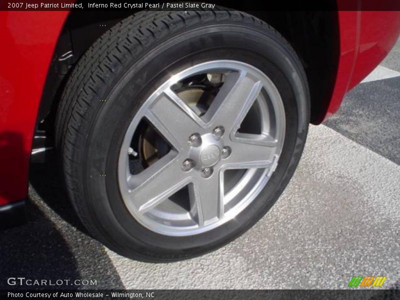 Inferno Red Crystal Pearl / Pastel Slate Gray 2007 Jeep Patriot Limited