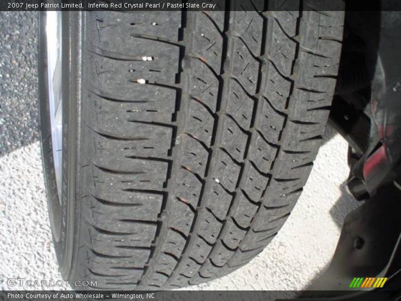 Inferno Red Crystal Pearl / Pastel Slate Gray 2007 Jeep Patriot Limited