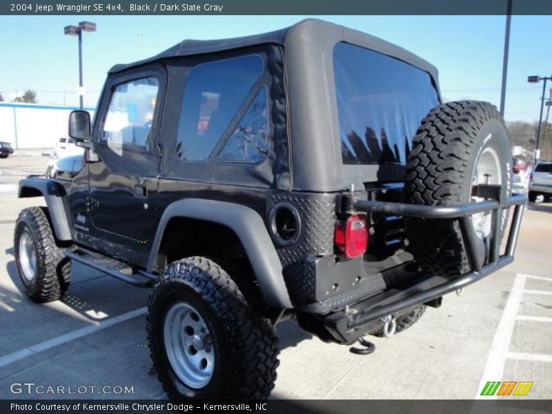 Black / Dark Slate Gray 2004 Jeep Wrangler SE 4x4