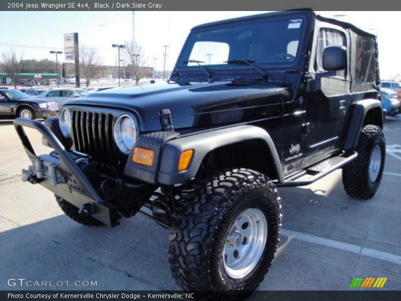 Black / Dark Slate Gray 2004 Jeep Wrangler SE 4x4