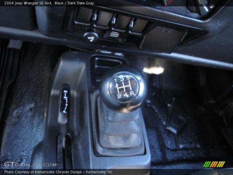 Black / Dark Slate Gray 2004 Jeep Wrangler SE 4x4