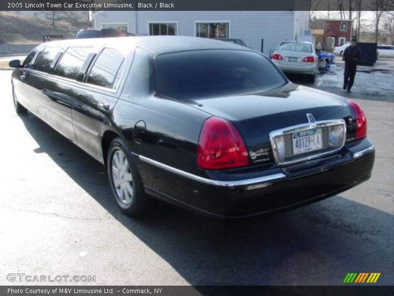 Black / Black 2005 Lincoln Town Car Executive Limousine