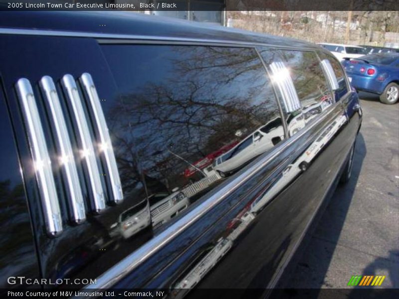 Black / Black 2005 Lincoln Town Car Executive Limousine