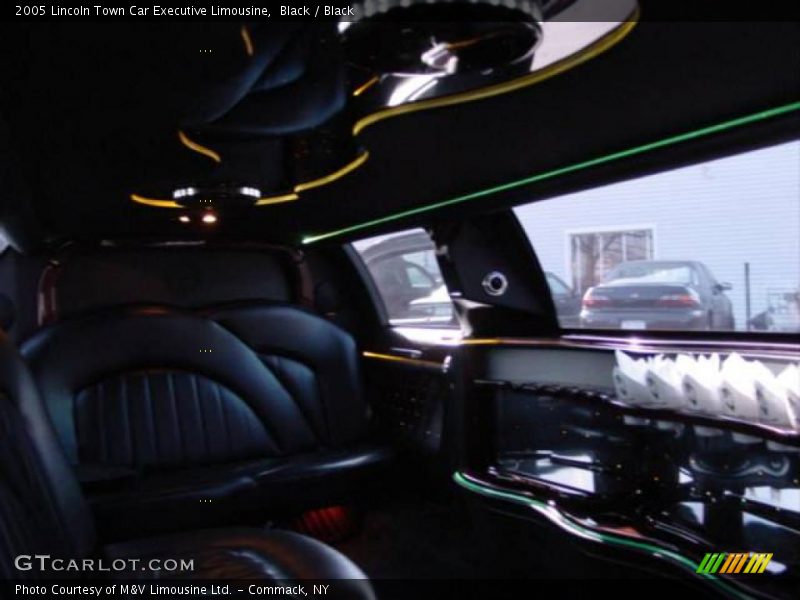 Black / Black 2005 Lincoln Town Car Executive Limousine
