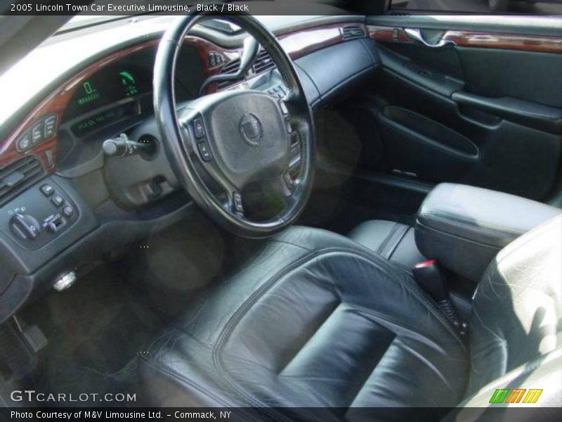 Black / Black 2005 Lincoln Town Car Executive Limousine